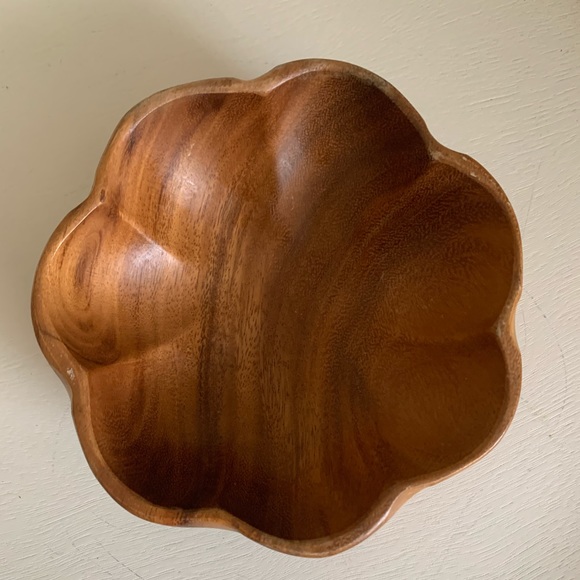 🦉/ Decorative Wooden Monkey Pod Bowl/Dish - Picture 2 of 7